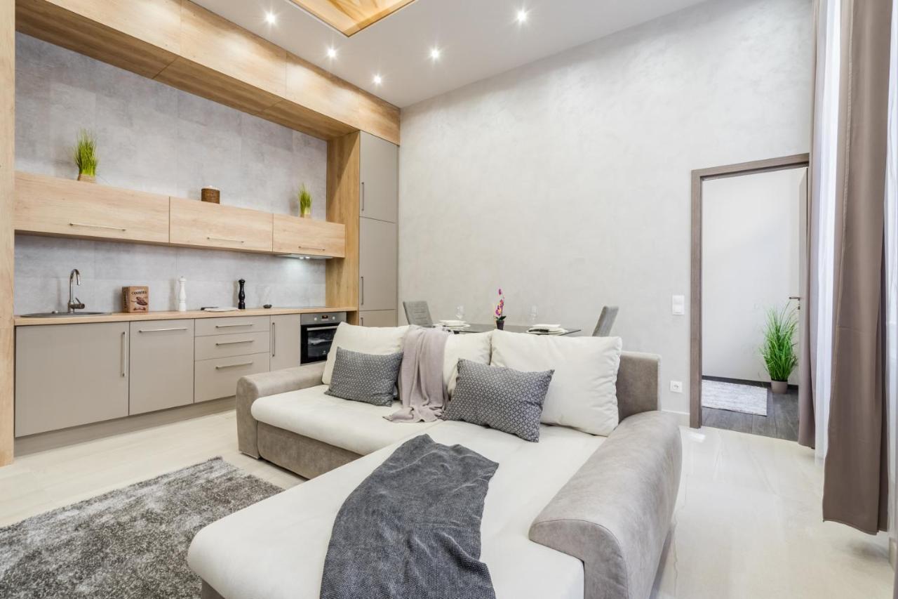Chic Comfort Suite For 6 By Oktogon Budapest Eksteriør billede